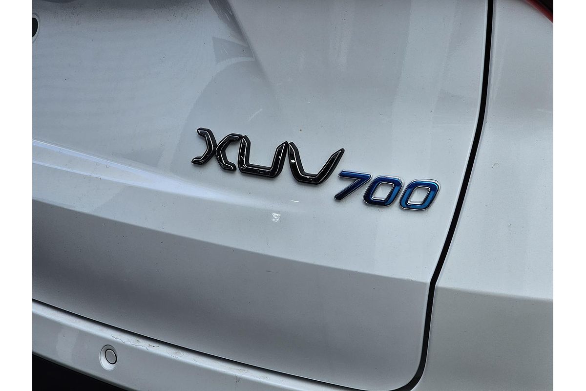 2025 Mahindra XUV700 AX7L