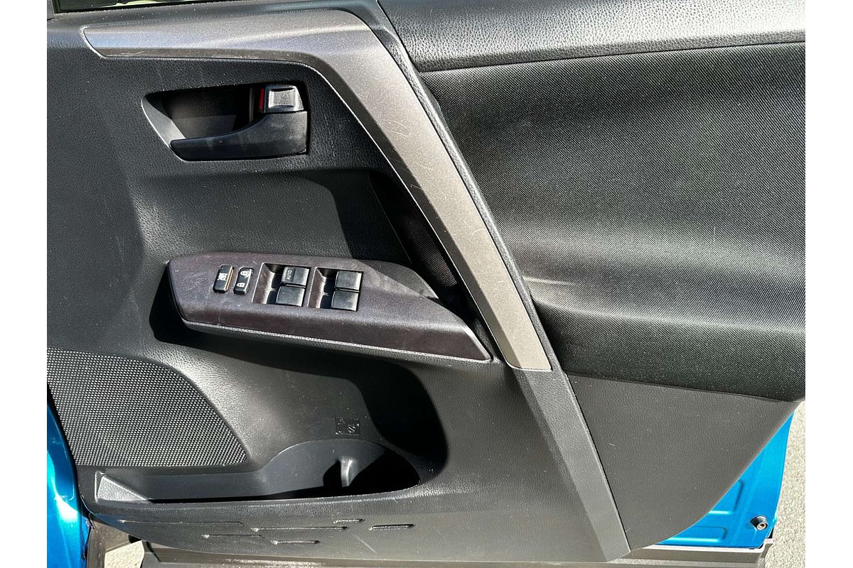 2017 Toyota RAV4 GX ASA44R