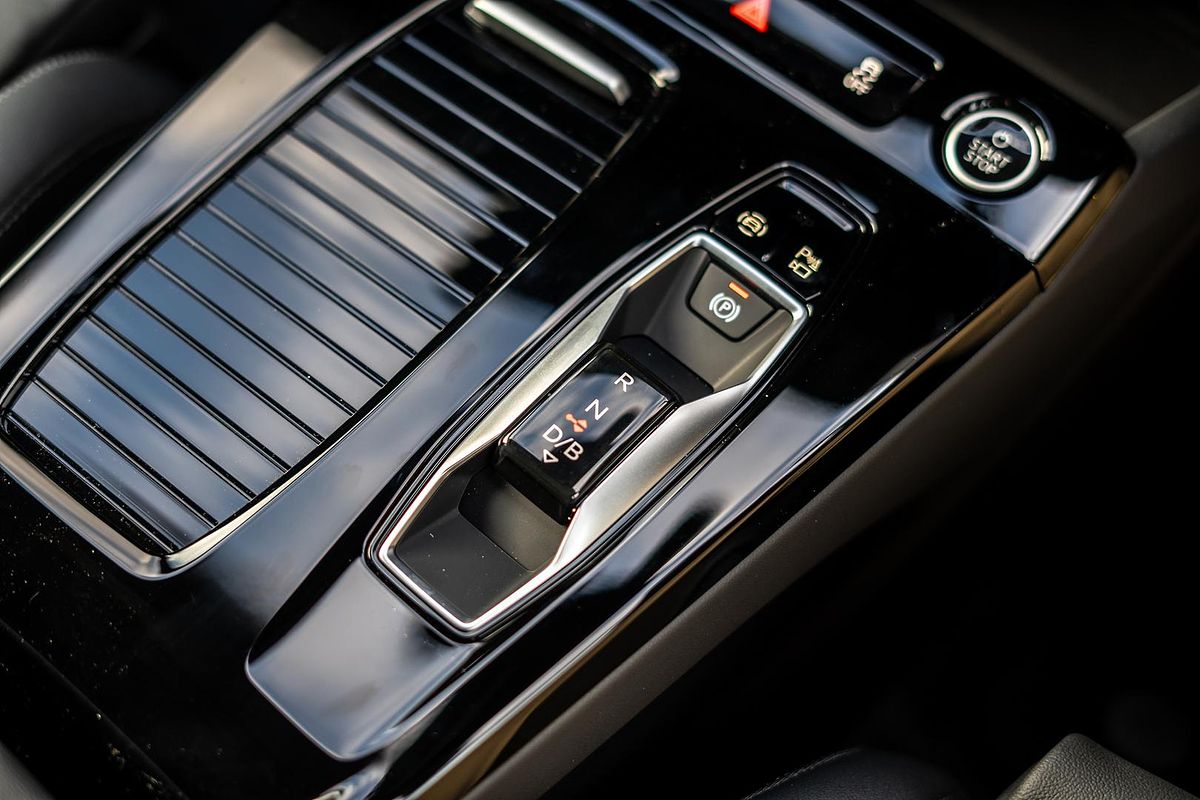 2025 Audi Q6 e-tron Performance GF