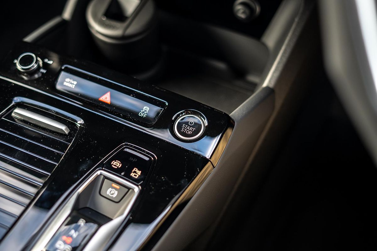 2025 Audi Q6 e-tron Performance GF