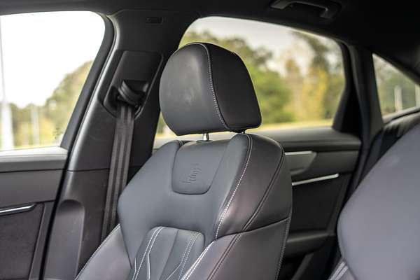2024 Audi A6 55 TFSI S line C8