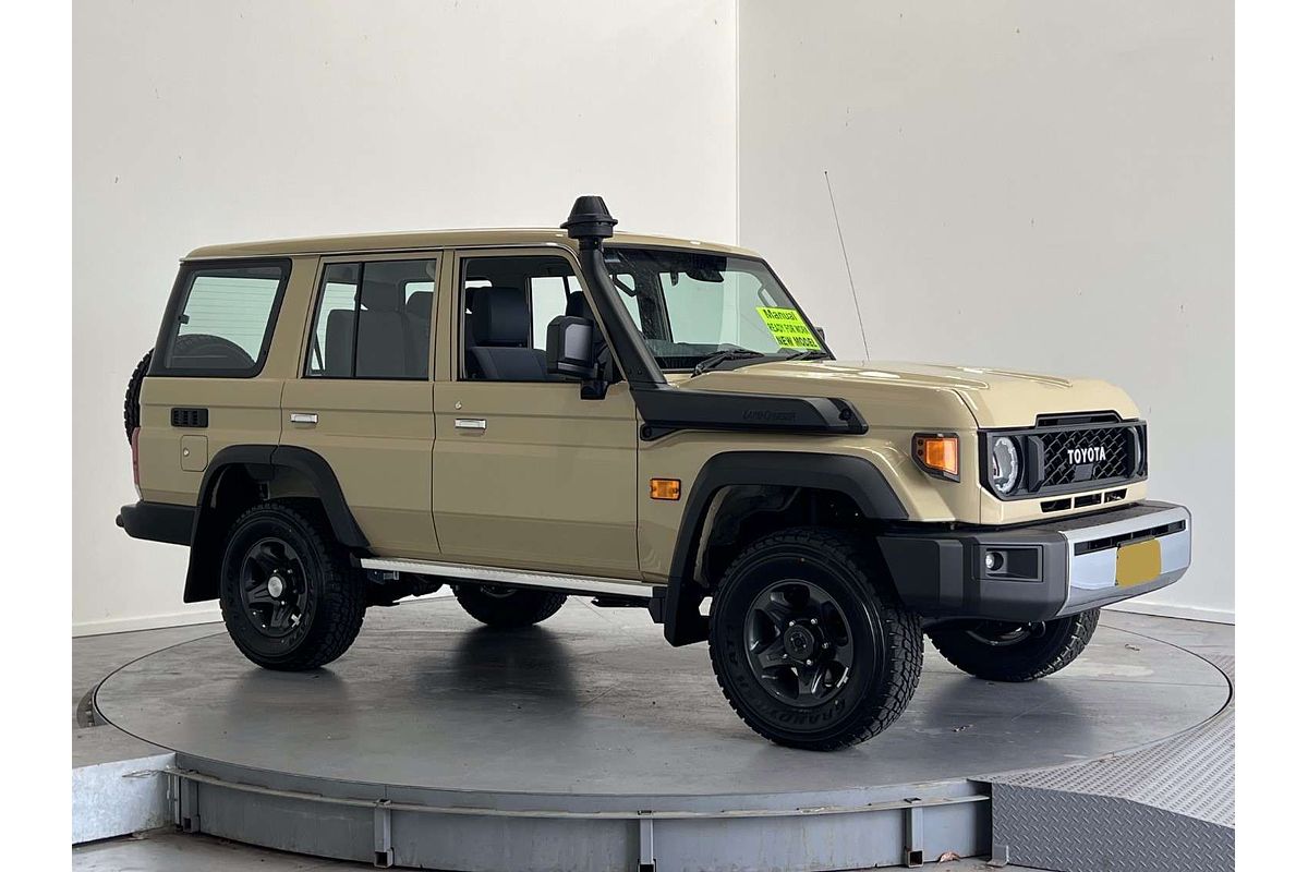 2024 Toyota Landcruiser GXL VDJL76R