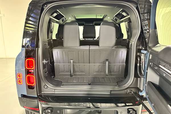 2025 Land Rover Defender 110 D350 X-Dynamic HSE L663