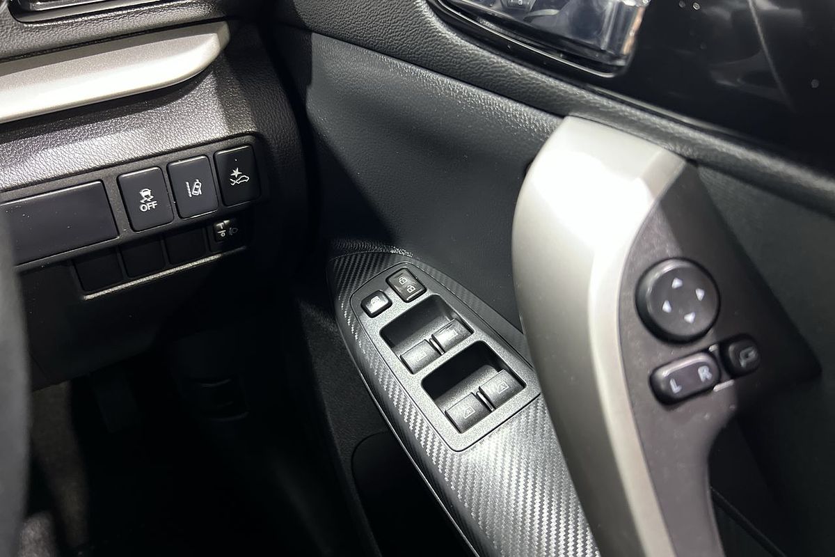 2023 Mitsubishi Eclipse Cross LS YB