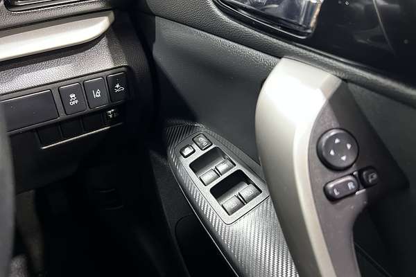 2023 Mitsubishi Eclipse Cross LS YB