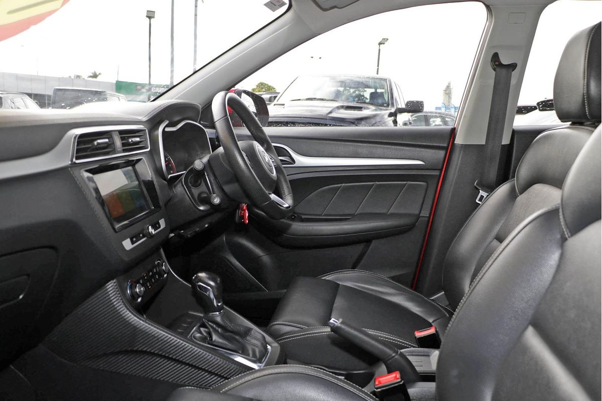 2018 MG ZS Essence AZS1