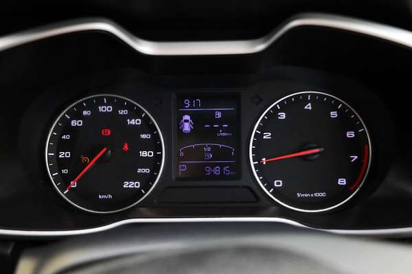 2018 MG ZS Essence AZS1