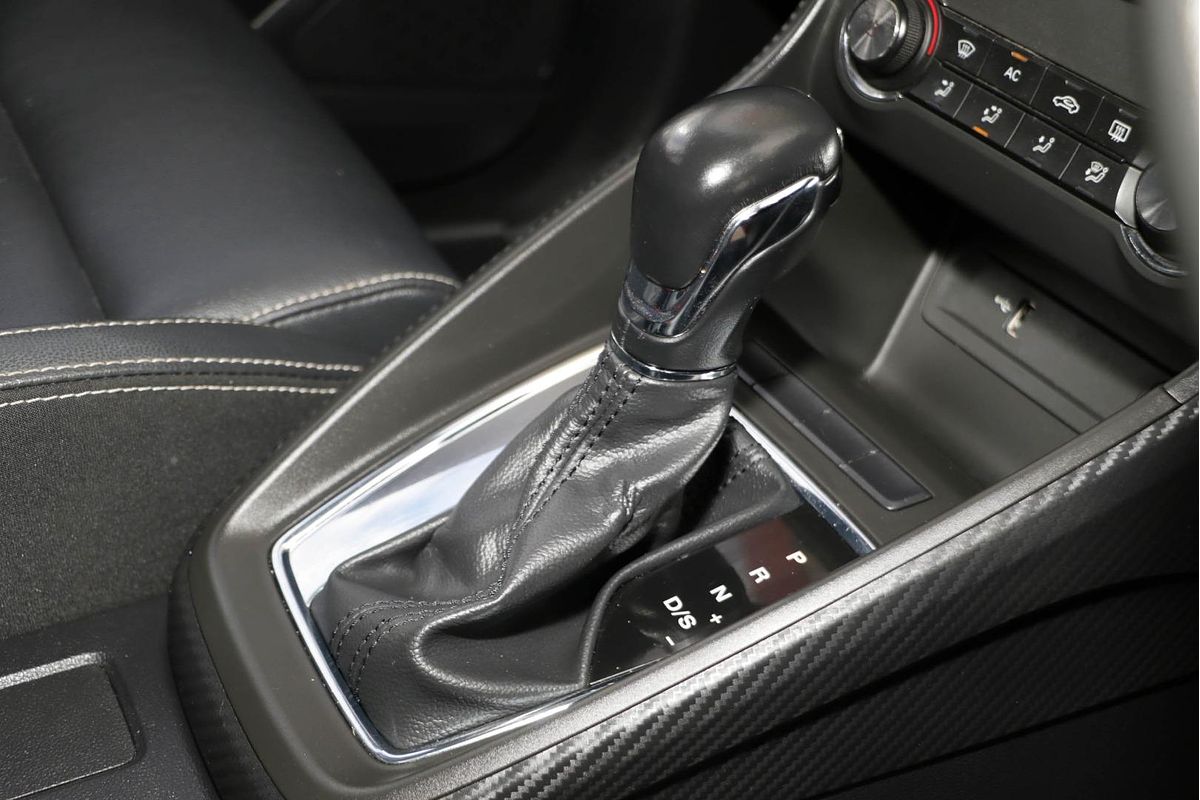 2018 MG ZS Essence AZS1