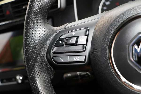 2018 MG ZS Essence AZS1