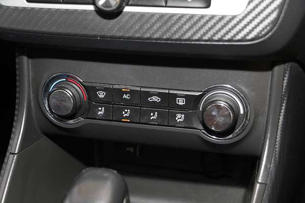 2018 MG ZS Essence AZS1