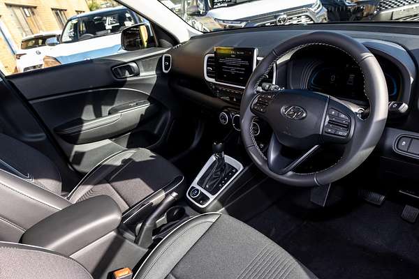 2025 Hyundai Venue Elite QX.V5