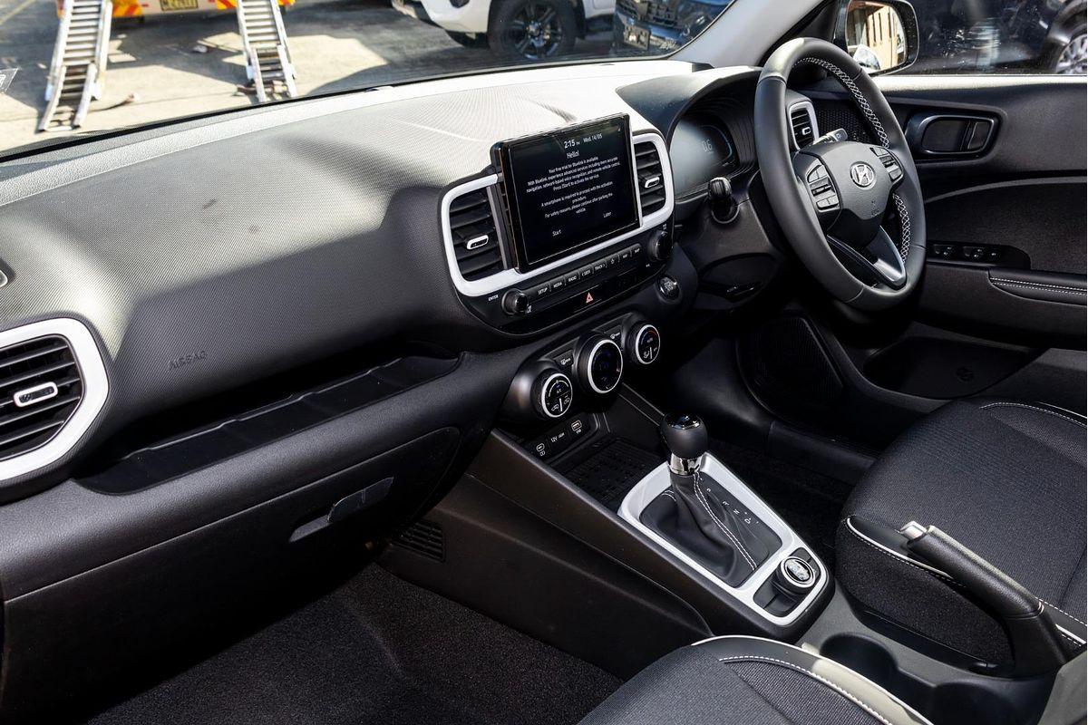 2025 Hyundai Venue Elite QX.V5