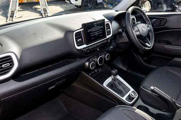 2025 Hyundai Venue Elite QX.V5