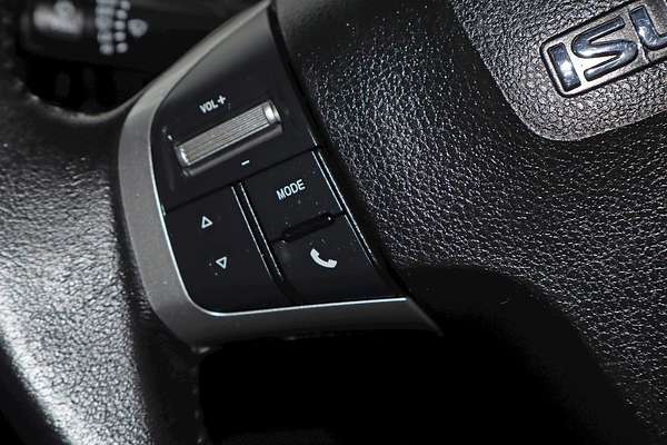 2019 Isuzu D-MAX SX High Ride Rear Wheel Drive