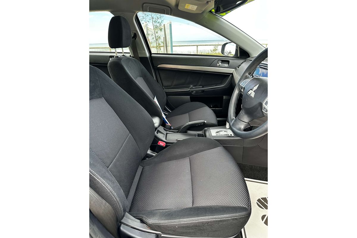 2014 Mitsubishi Lancer ES Sport CJ