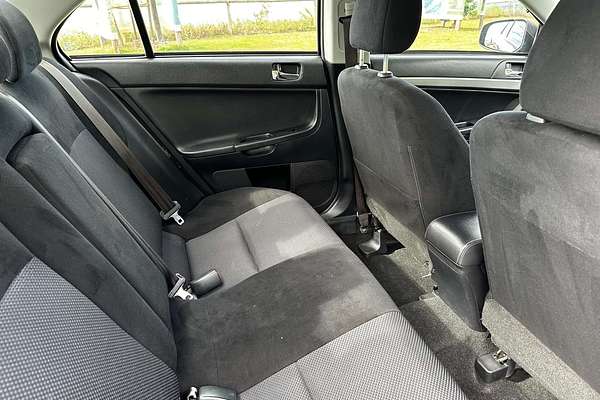 2014 Mitsubishi Lancer ES Sport CJ