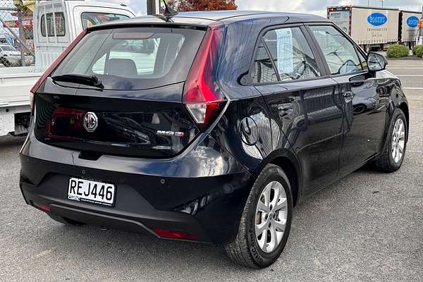 2022 MG 3 CORE 1.5P/4AT