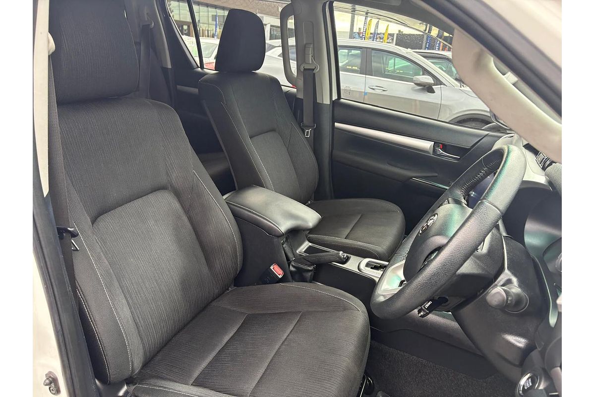 2022 Toyota Hilux SR5 GUN126R 4X4