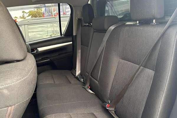2022 Toyota Hilux SR5 GUN126R 4X4