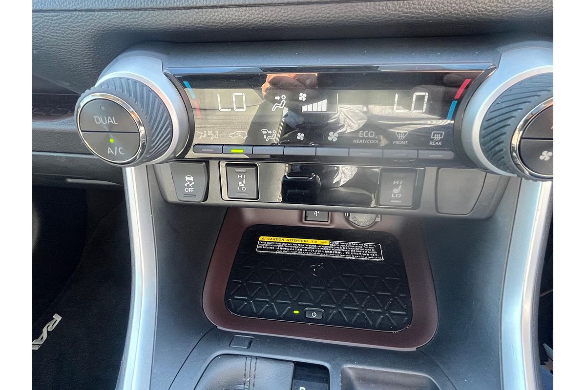 2020 Toyota RAV4 Cruiser AXAH54R