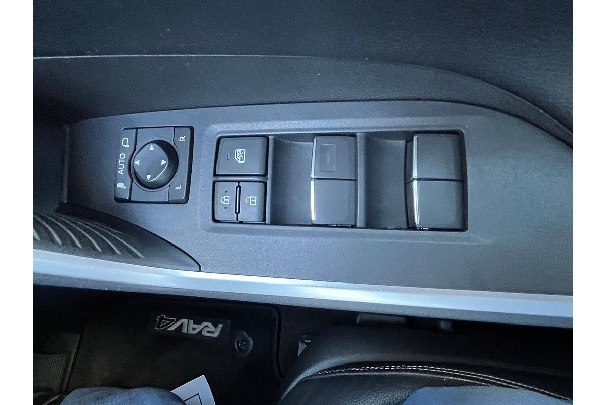 2020 Toyota RAV4 Cruiser AXAH54R