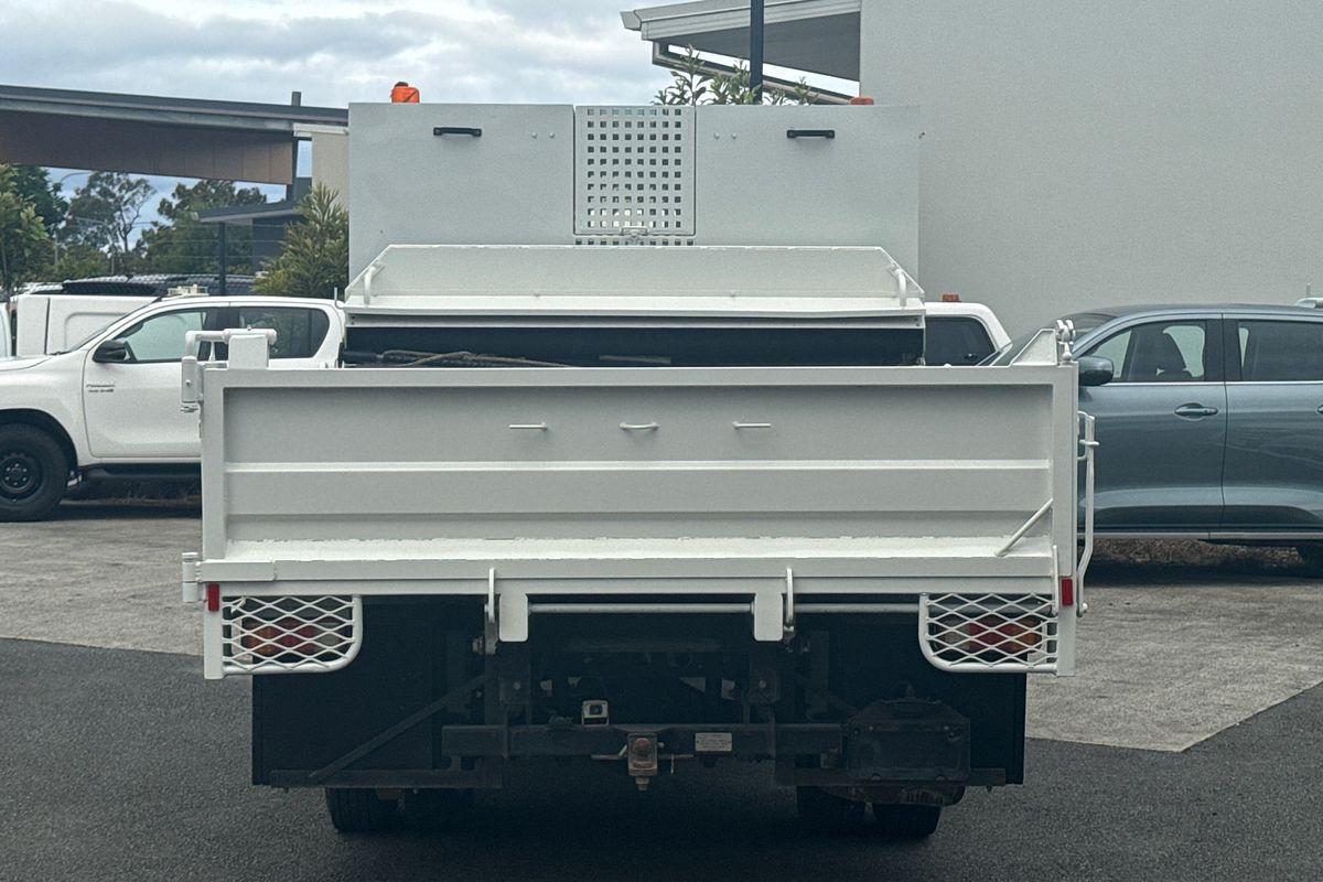 2015 Hino 300 Series 717