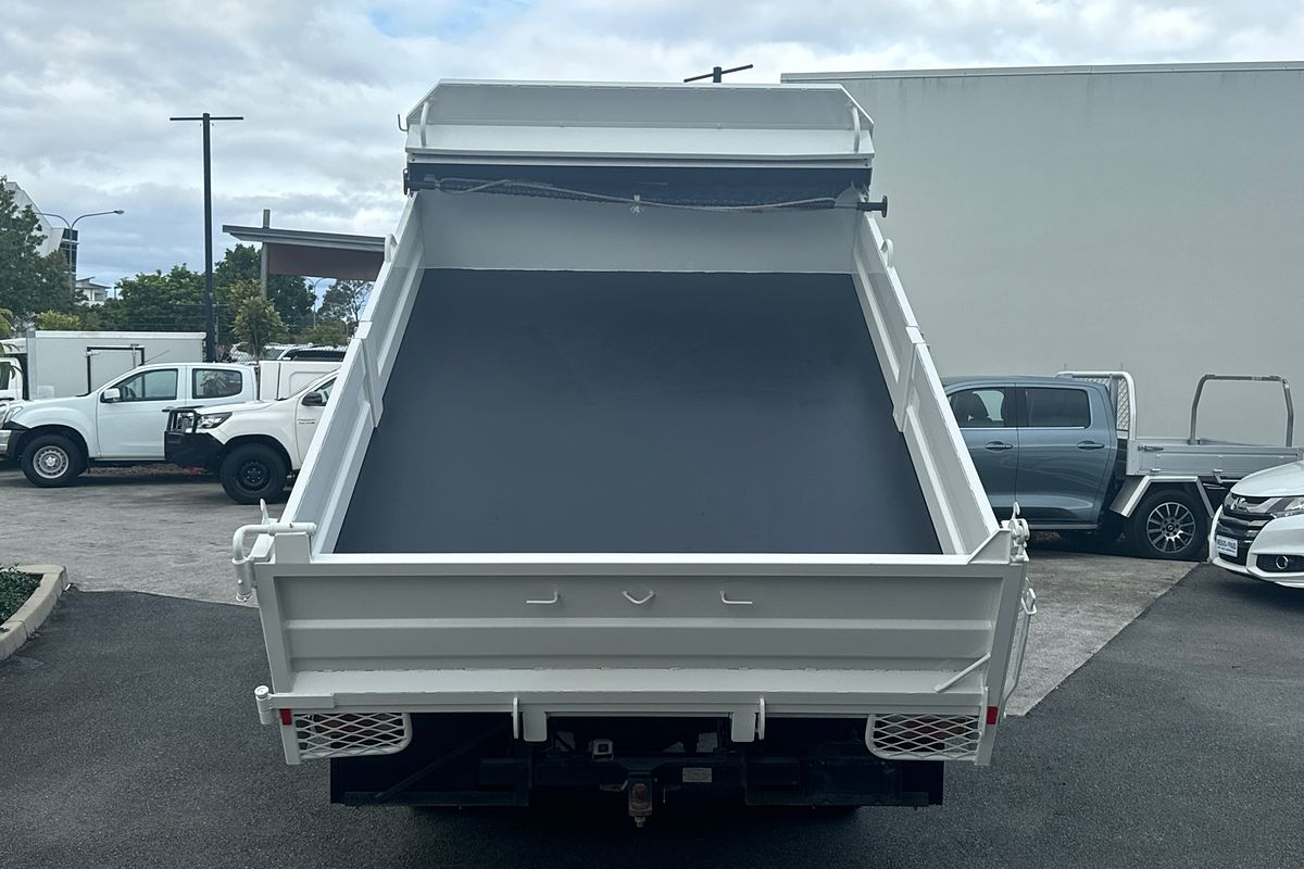 2015 Hino 300 Series 717