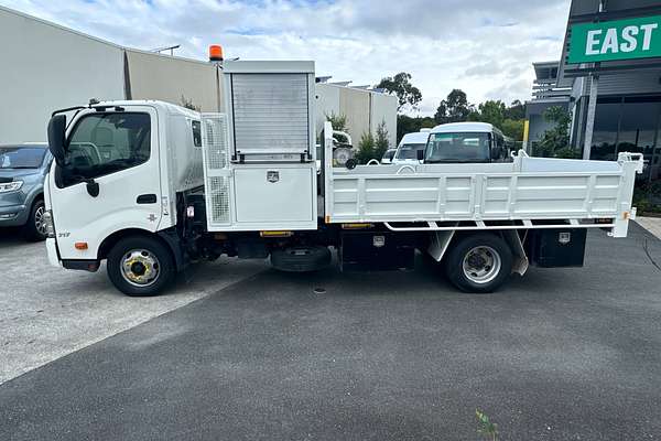 2015 Hino 300 Series 717