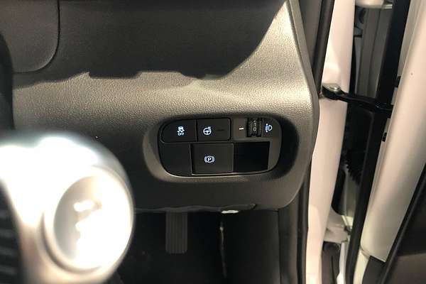 2025 Hyundai INSTER Cross AX.V1