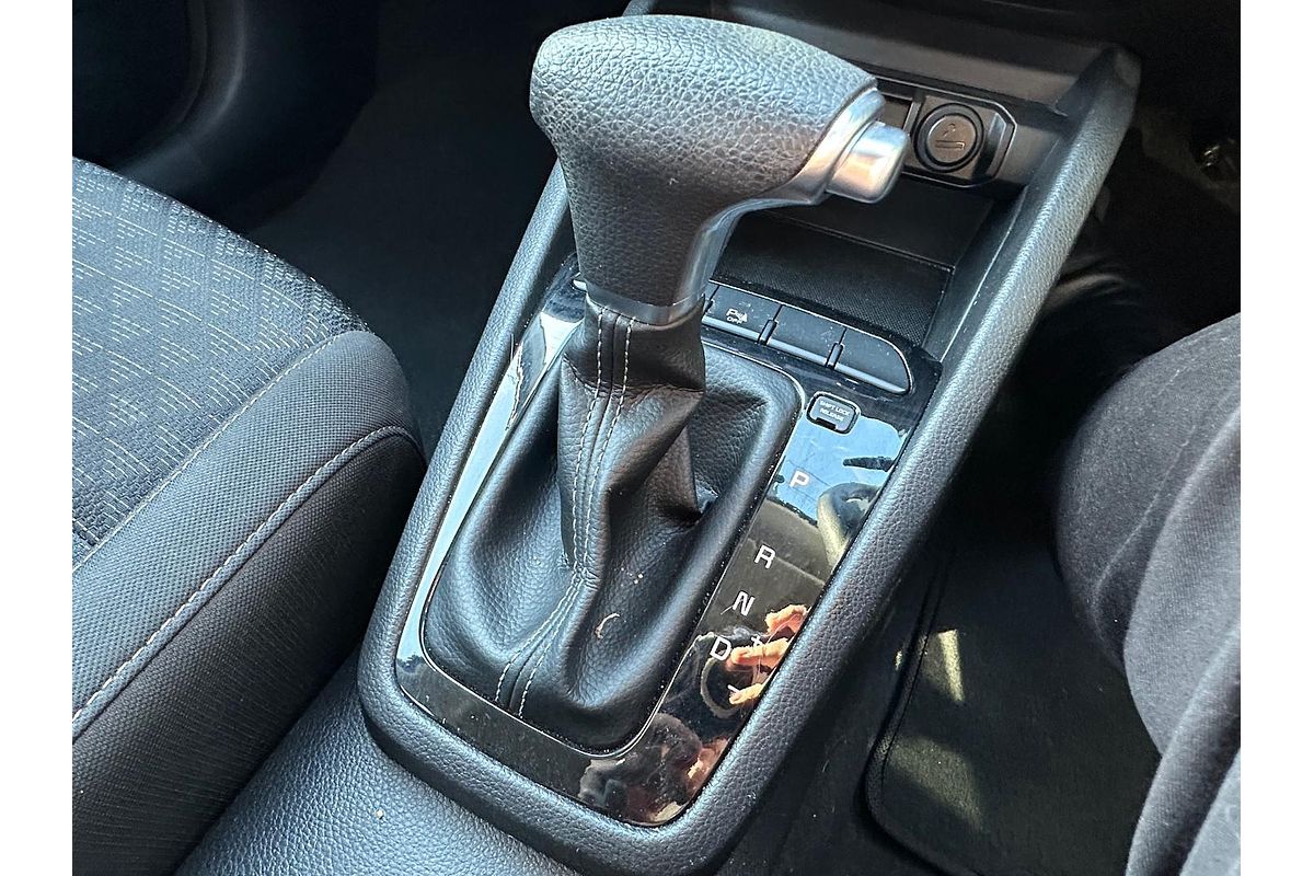 2019 Kia Rio S YB