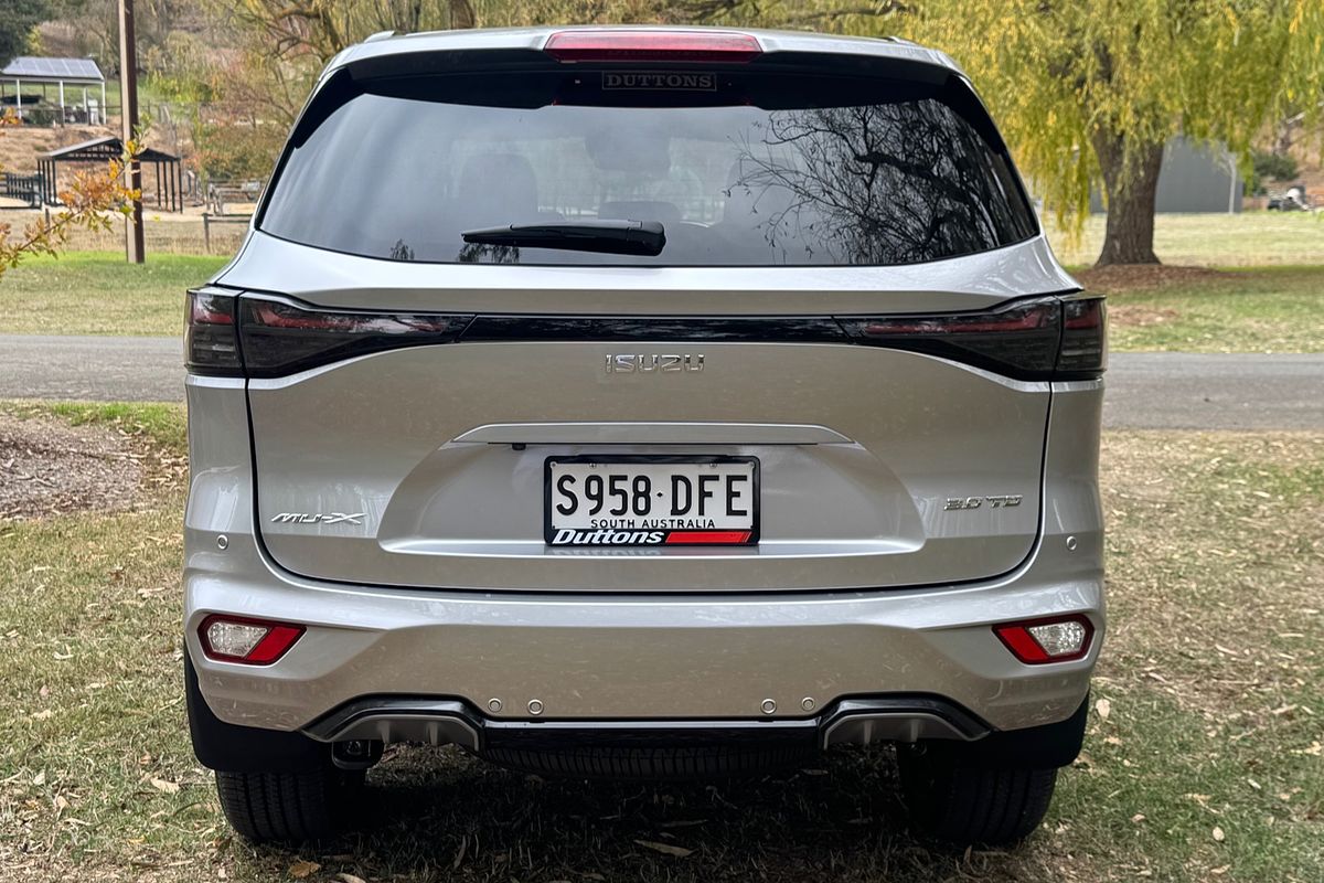 2025 Isuzu MU-X LS-T