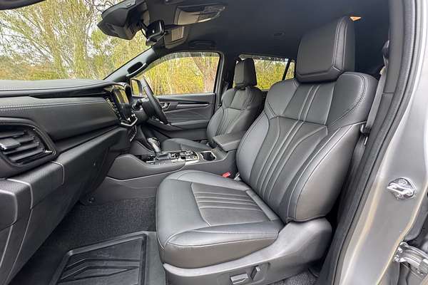2025 Isuzu MU-X LS-T