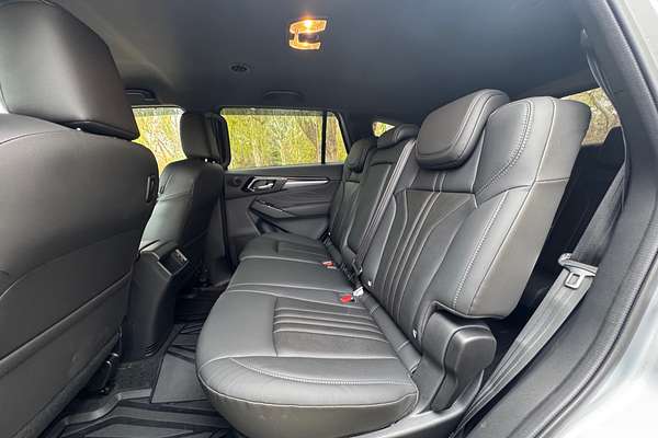 2025 Isuzu MU-X LS-T