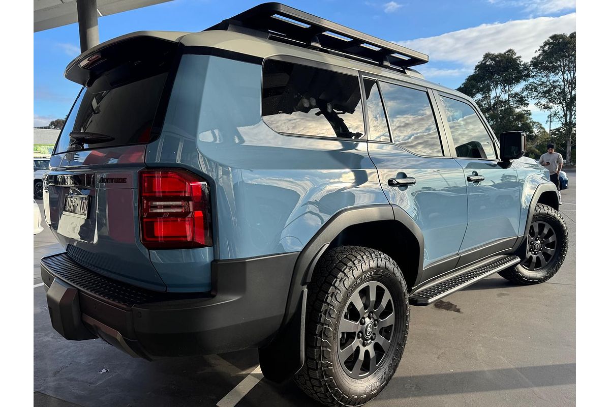 2024 Toyota Landcruiser Prado Altitude GDJ251R