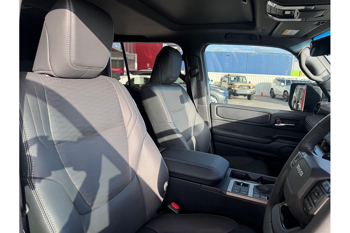 2024 Toyota Landcruiser Prado Altitude GDJ251R