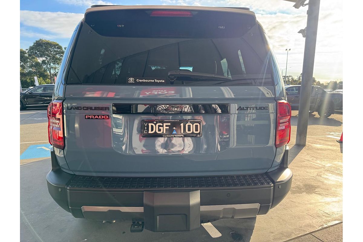 2024 Toyota Landcruiser Prado Altitude GDJ251R
