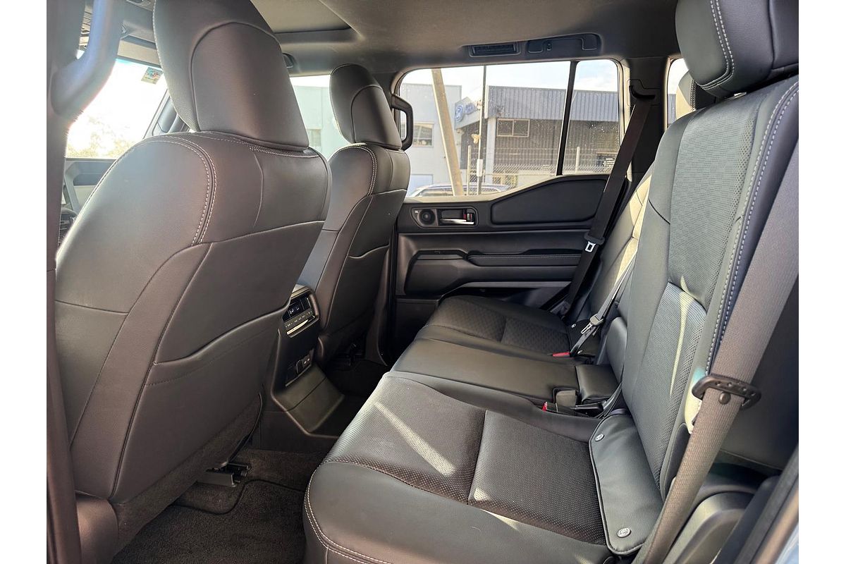 2024 Toyota Landcruiser Prado Altitude GDJ251R