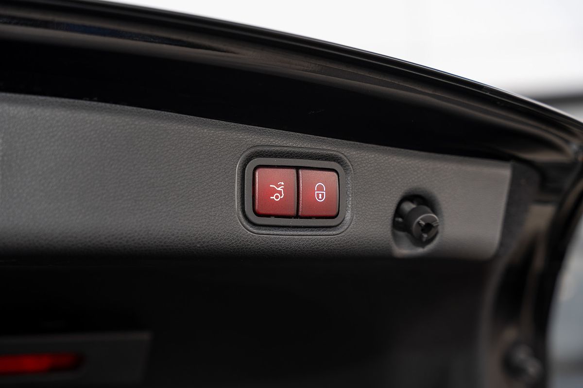2016 Mercedes-Benz E-Class E200 W213