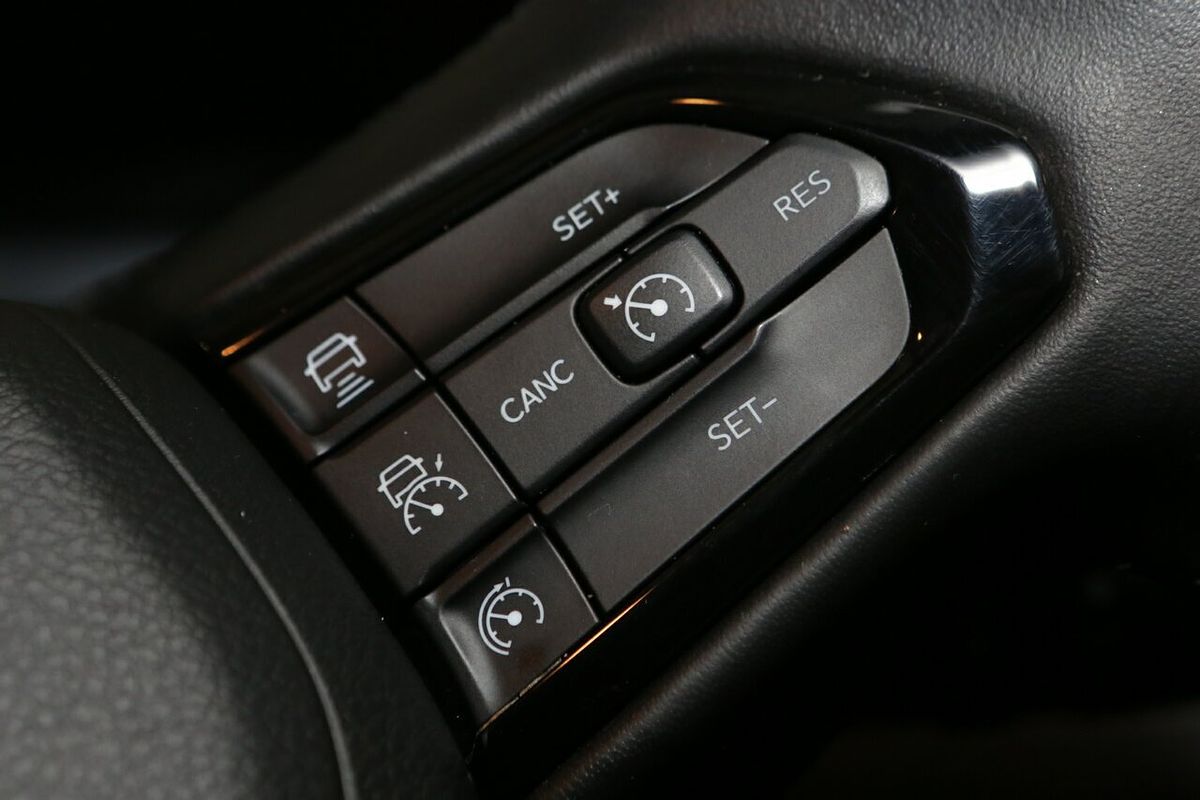2023 Jeep Compass Night Eagle M6