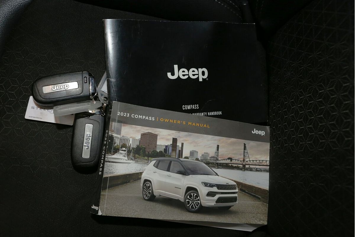 2023 Jeep Compass Night Eagle M6