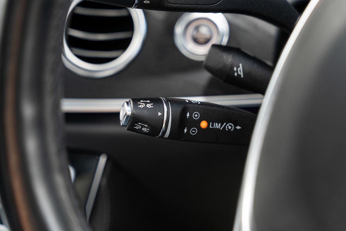 2016 Mercedes-Benz E-Class E200 W213