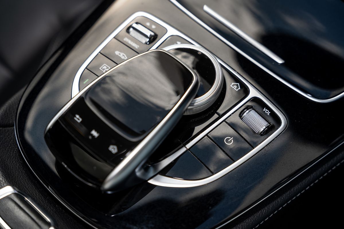 2016 Mercedes-Benz E-Class E200 W213