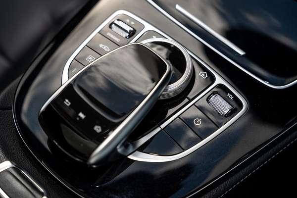 2016 Mercedes-Benz E-Class E200 W213