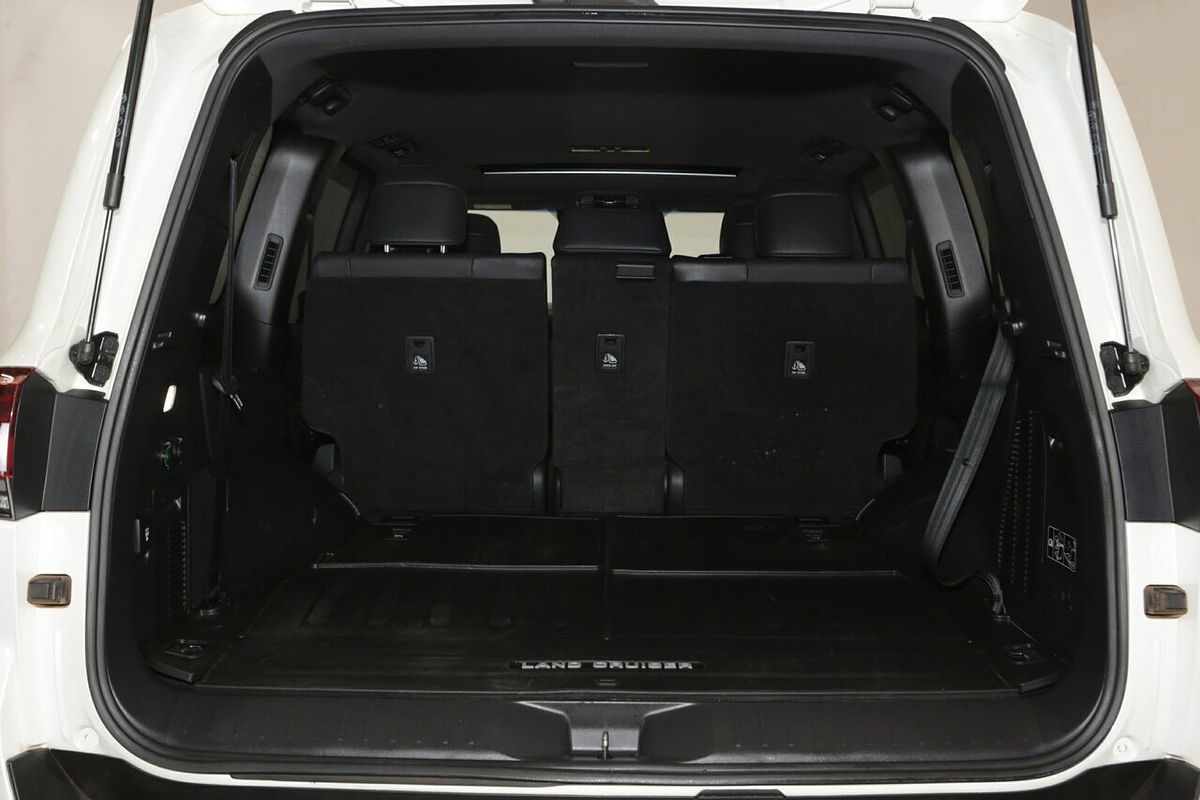 2022 Toyota Landcruiser VX FJA300R