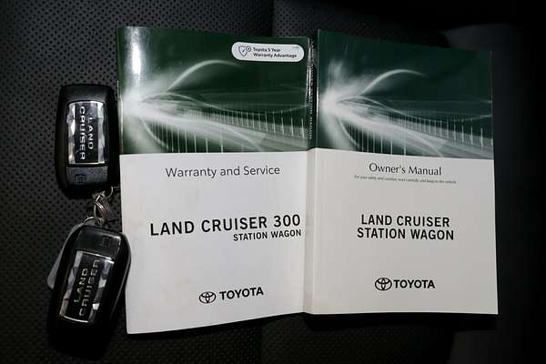 2022 Toyota Landcruiser VX FJA300R