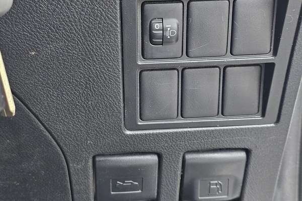 2019 Toyota Hilux Workmate TGN121R Rear Wheel Drive