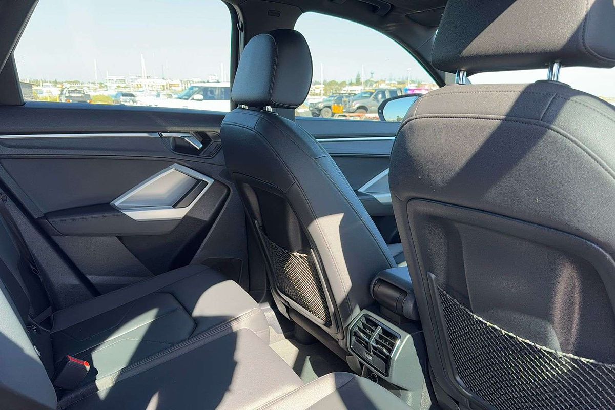 2021 Audi Q3 40 TFSI F3