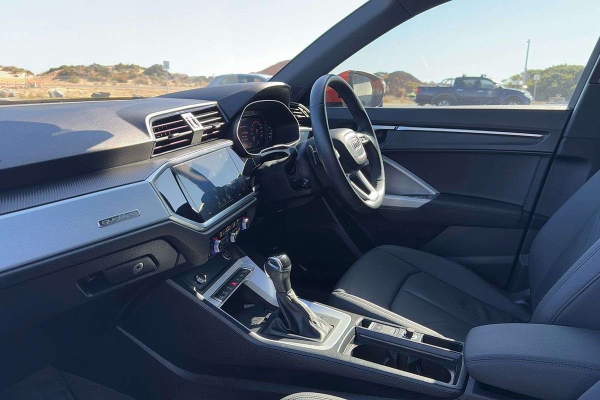 2021 Audi Q3 40 TFSI F3