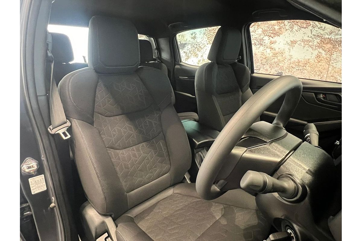 2025 Isuzu D-MAX X-RIDER 4X4
