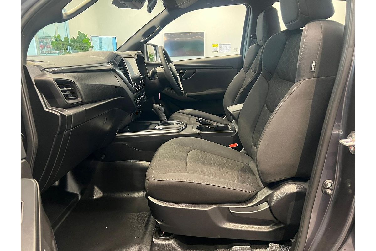 2025 Isuzu D-MAX X-RIDER 4X4